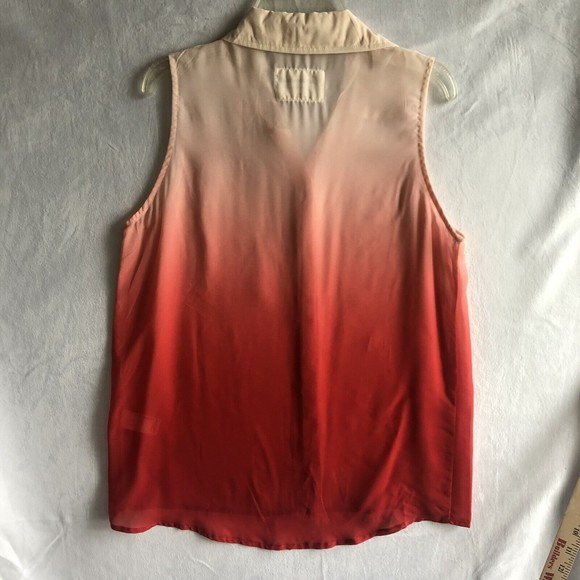 Aeropostale Eighty-Seven Ombre Red & White Sleeveless Button-Up Blouse Size M - Picture 3 of 6